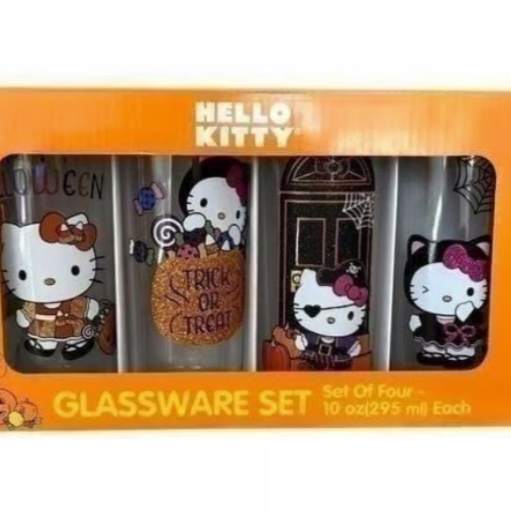 Sanrio Hello Kitty Halloween 10oz Glassware Set